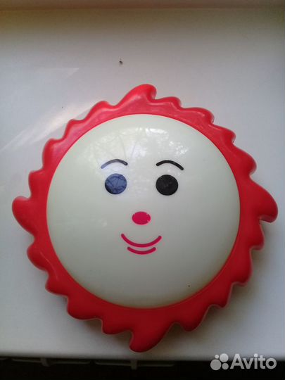 Светильник на стену