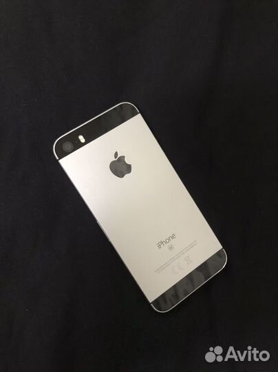 iPhone SE, 16 ГБ