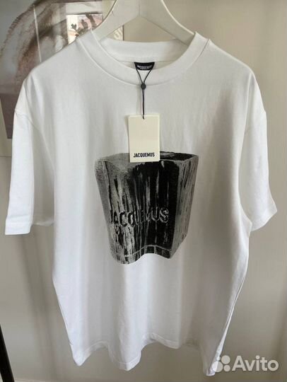 Футболка jacquemus