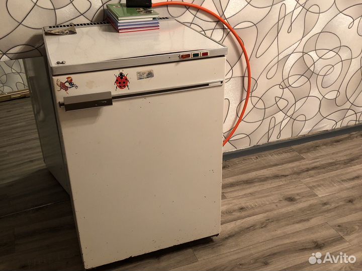 Морозильник бу Бирюса-14