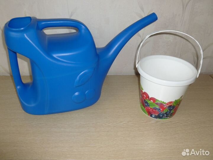 Лейка садовая большая