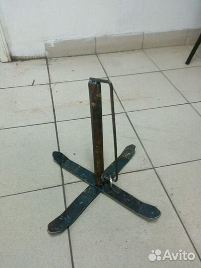 Якорь для лодки