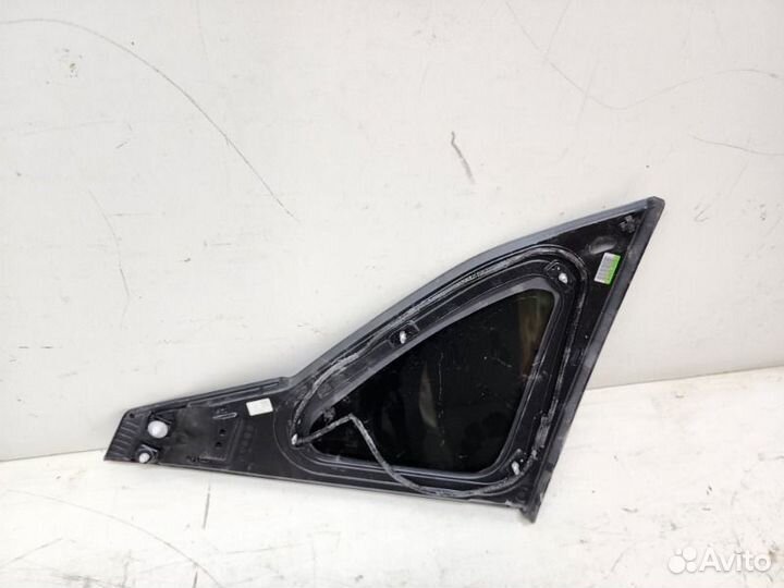 Стекло собачника заднее правое Kia Seltos 1 2019