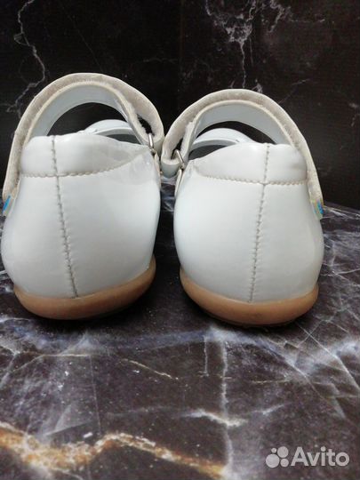 Туфли белые для девочки Ортман 35 размер