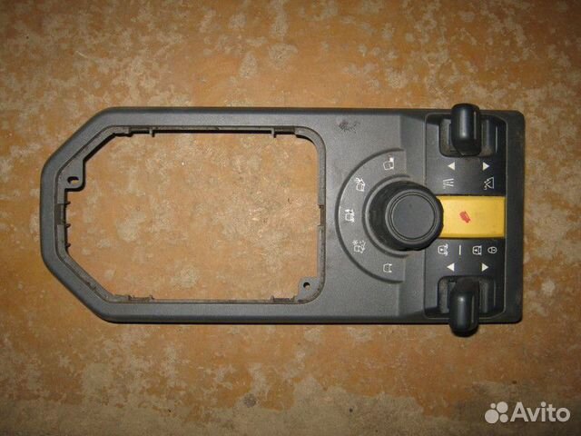 Блок управления пневмоподвеской Land Rover Discove