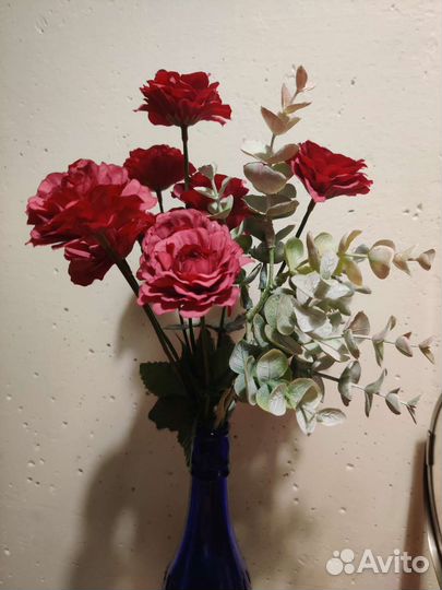 Разные искусственные цветы