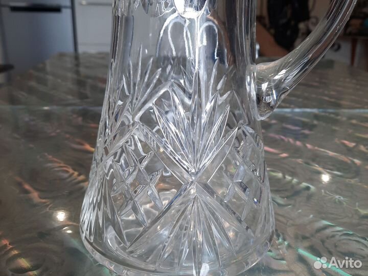 Хрустальный кувшин с крышкой