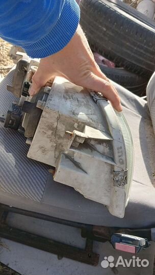 Фара левая volvo s40 1