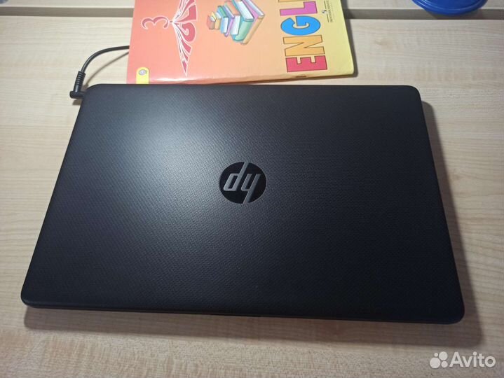 HP 15S, Ryzen 7 3700u / Intel i5 1135g7