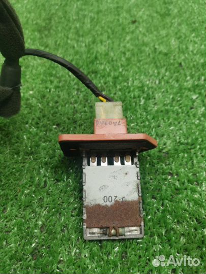 Реостат печки Chevrolet Lacetti хэтчбэк 1.6 F16D3