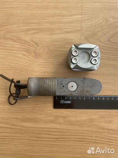 Блокиратор рулевого вала