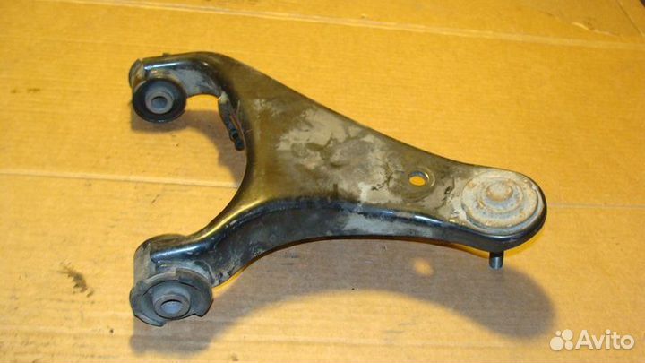 Передние верхние рычаги Land rover discovery 3 07г