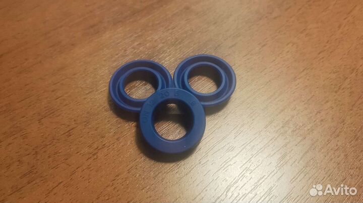 Комплект колец с проточкой 12х20х5, полиуретан 3шт