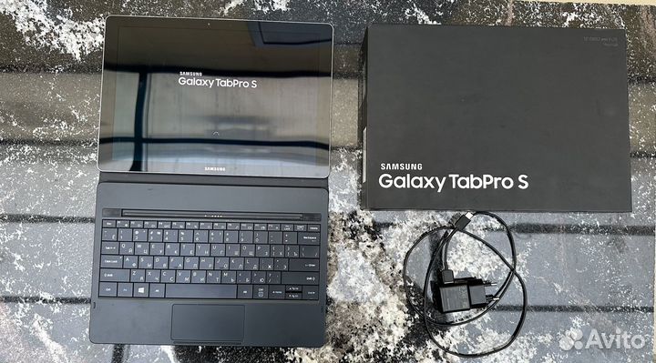 Планшет Samsung Galaxy Tabpro S