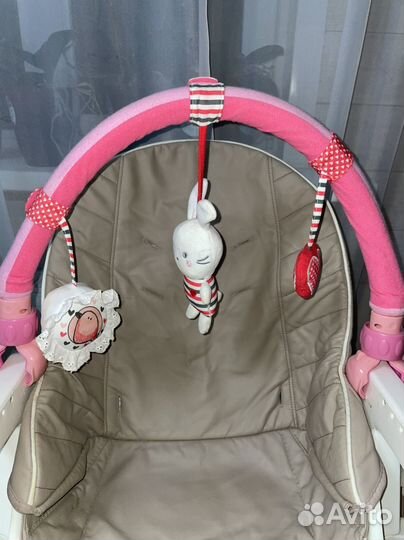 Дуга с игрушками на стульчик