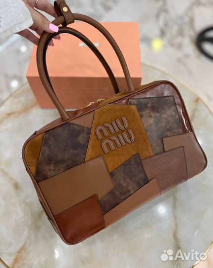 Сумка MIU MIU tout