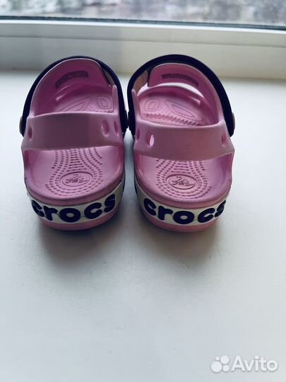 Сандалии для девочки Crocs c 10