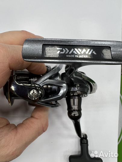 Катушка Дейва luvias 2500