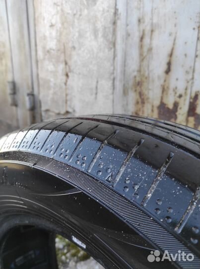 Yokohama BluEarth AE50 215/65 R17 99V