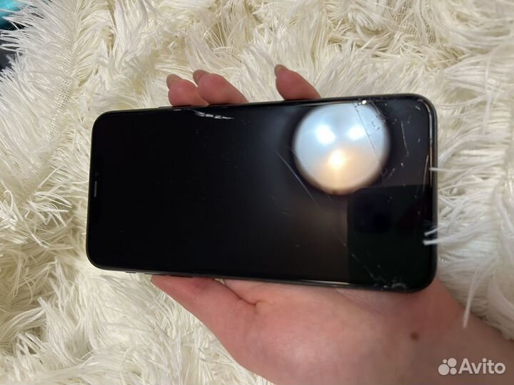 iPhone 11 Pro Max, 64 ГБ