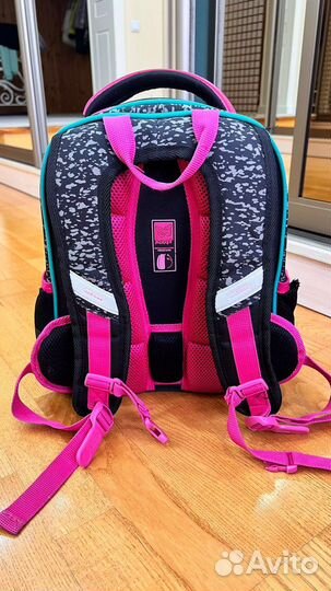 Портфель рюкзак школьный