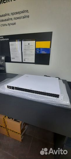 Коммутатор MikroTik CRS354 48P 4S+2Q+RM POE