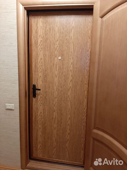 Продам входные двери б/у
