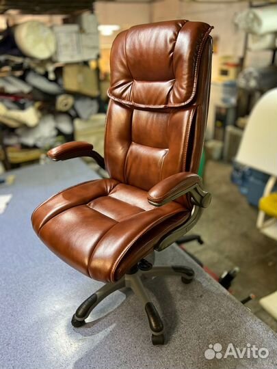 Компьютерное кресло