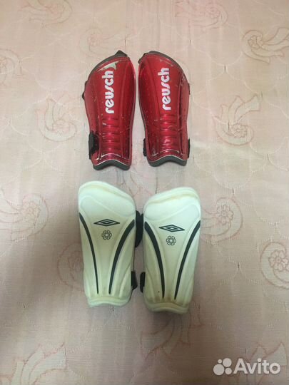 Щитки футбольные