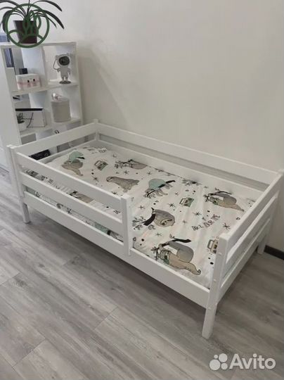 Детская кроватка из массива 160 80