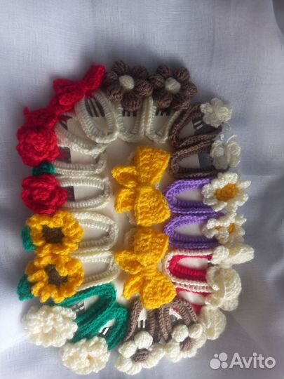 Вязаные заколки