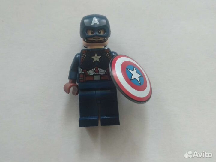 Lego Marvel Капитан Америка минифигурка