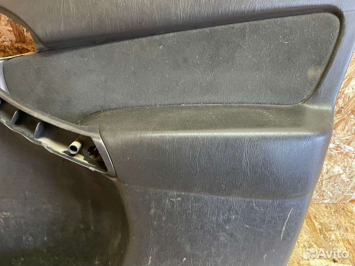 Дверные карты Ford Focus 1