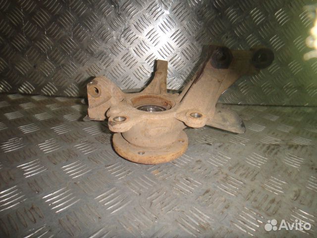 Кулак поворотный Logan (14) / Sandero (14) пер L в