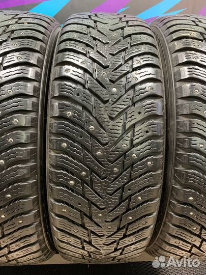 Nokian Tyres Hakkapeliitta 8 225/65 R17