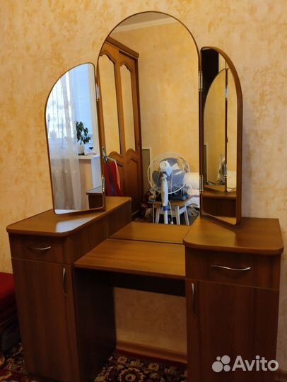 Трюмо трельяж с зеркалом