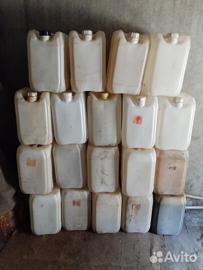 Канистры пластиковые бу 20 литров