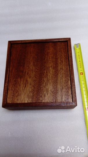 Киот для иконы. Материал красное дерево, дуб