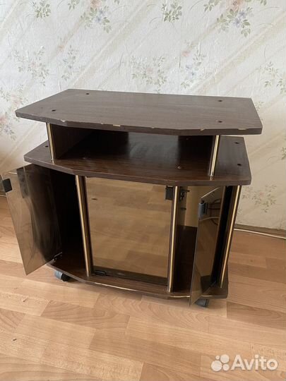 Тумба под телевизор