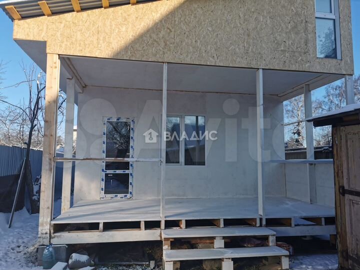 Дом 147 м² на участке 5 сот.