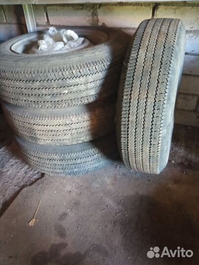 4летней и 4 зимней. R13