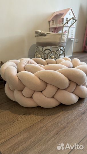 Бортик косичка в детскую кроватку 240