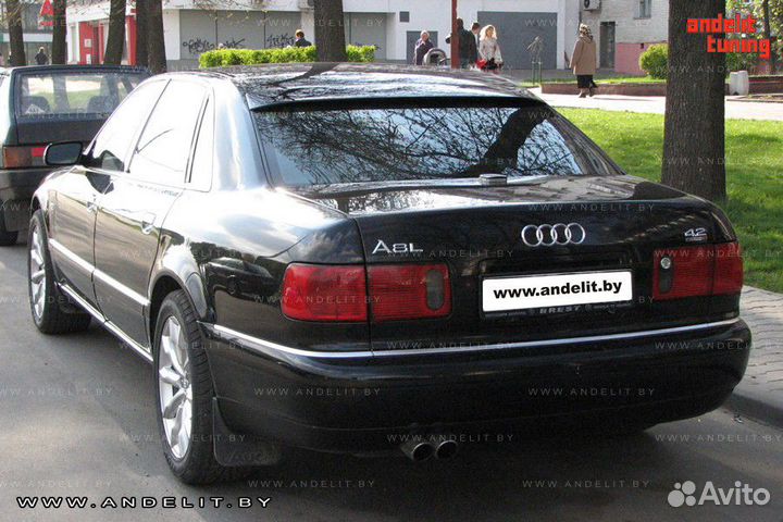 Козырек (спойлер) на стекло Audi A8 D2
