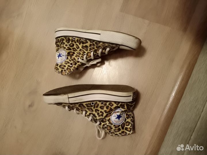 Кеды женские 38 раз.разные