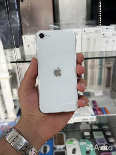 iPhone SE (2020), 64 ГБ
