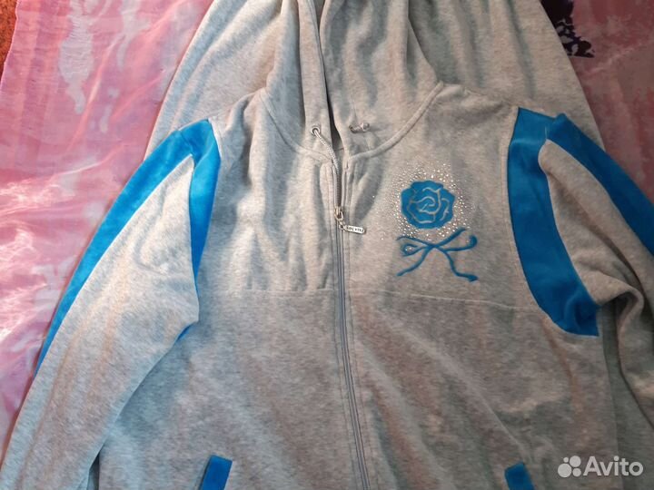 Спортивный костюм