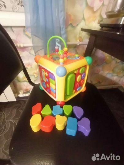 Развивающийся кубик жирафик