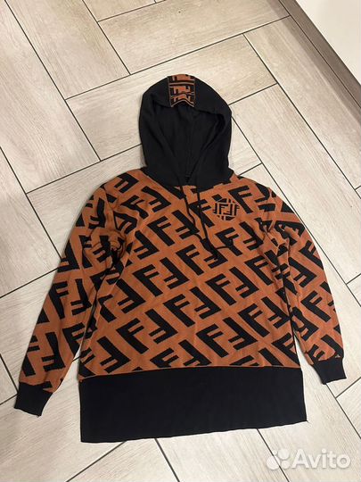 Новый Свитер фенди 42-46