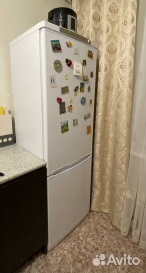 Холодильник indesit