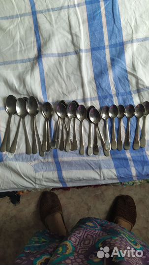 Кухонные ножи и вилки